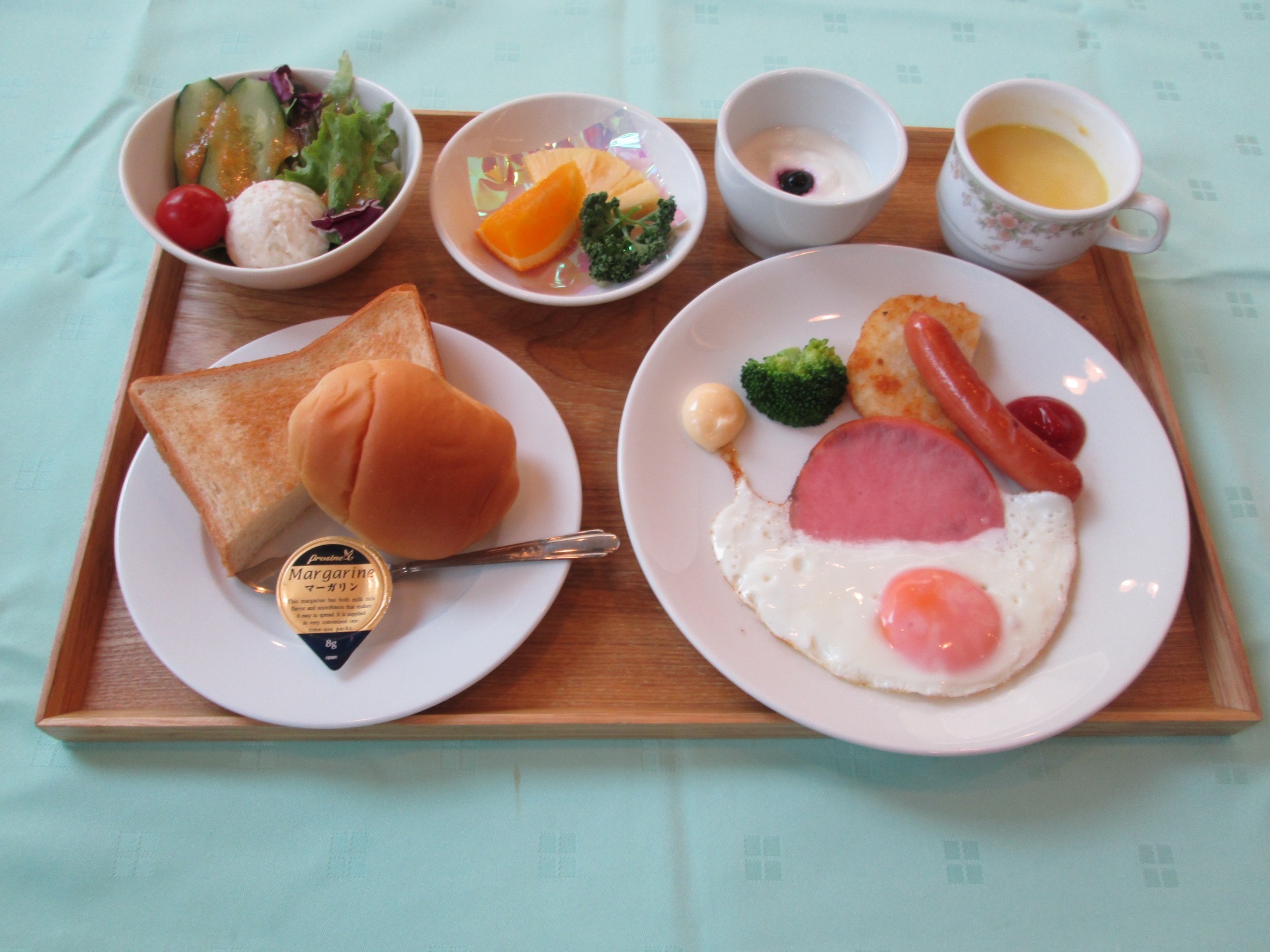 洋食朝食
